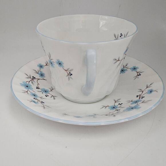 Royal Sutherland England Blue Floral Teacup & Saucer Set Fine Bone China - Picture 4 of 7